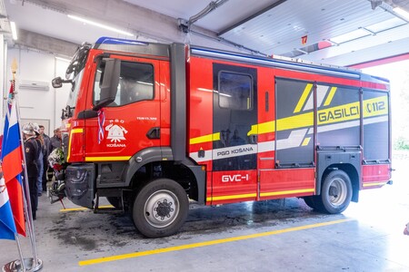 OBČINA PIVKA PREDAJA VOZILA GVC-1 PGD KOŠANA 6.5.2025 - Valter Leban-2152